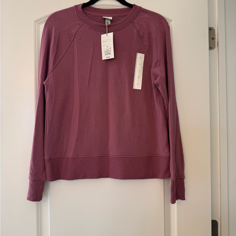 A NEW DAY PURPLE CREWNECK SWEATSHIRT! NWT!!